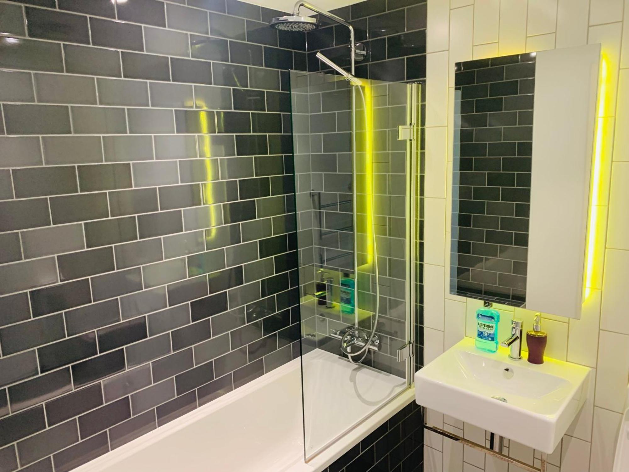 Lush Living - Double Room With Private Bathroom Londyn Zewnętrze zdjęcie
